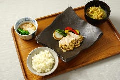 日本一の長寿を支える長野県栄養士会の信州のめぐみ定食