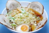 叉焼麺／豚バラ麺