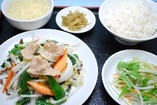 野菜炒め定食／五目豆腐定食