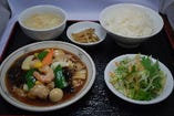八宝菜定食／鶏肉とカシューナッツ醤油味炒め定食