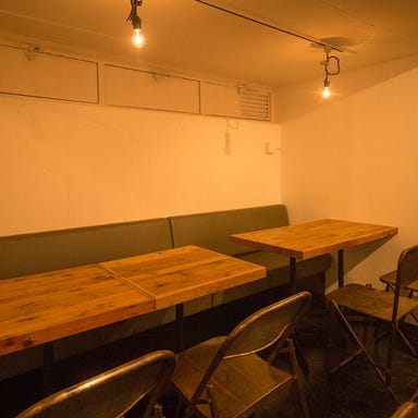 SWANLAKE Pub Edo 渋谷代々木上原店 CAFE DE TETE 店内の画像