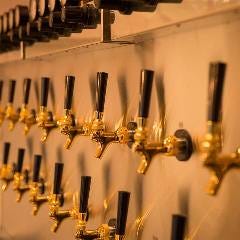 自社醸造！樽生ビールが最大１８種類お楽しみいただけます！