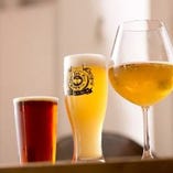 【自社醸造クラフトビール】
最大１８種類のビールをご用意！