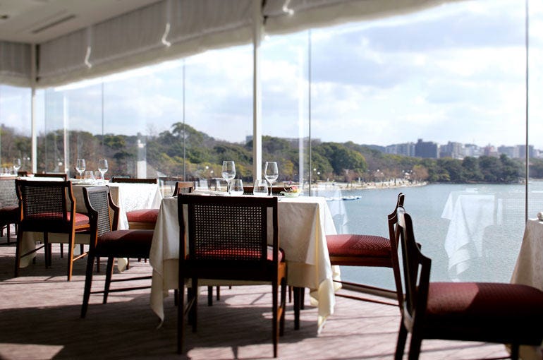 レストラン 花の木 店内 ぐるなび