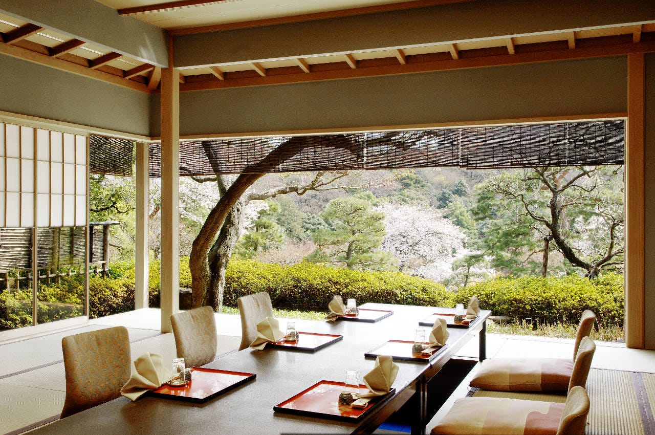 八芳园料亭壶中庵照片 白金 白金台 怀石料理 多道日本传统菜肴 Gurunavi 日本美食餐厅指南
