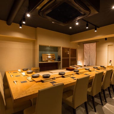 神戸 寿司と日本酒 ながり鮨 錬 －REN－ 店内の画像