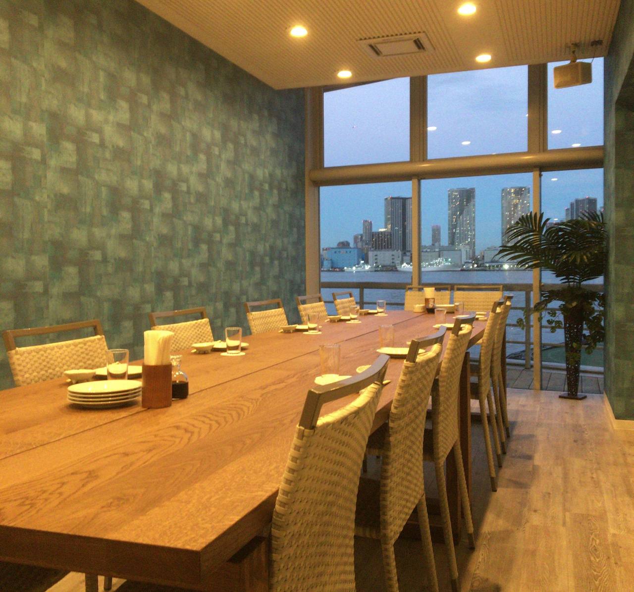 湾岸食堂 波止場 海の見えるレストラン