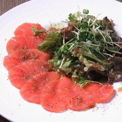 サーモンのカルパッチョ風サラダ