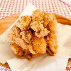 クリスピーでサックサク♪ ソースの種類も豊富です♪