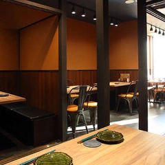 響 八馬 新宿店_【団体様に嬉しいゆったり座れる個室】20名様〜30名様向け