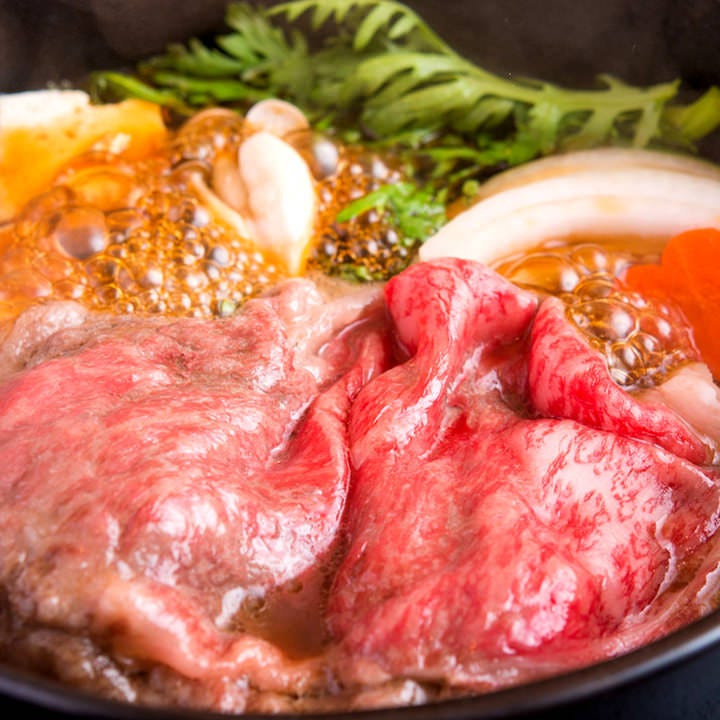 食べ放題は『しゃぶしゃぶ』or『牛すき鍋』からお選びください