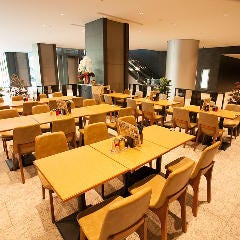 開放感のある屋内テラス席で飲み会！少人数様大歓迎！