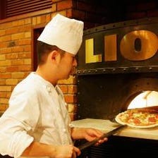 一押し！高温で焼き上げた窯焼ピザ