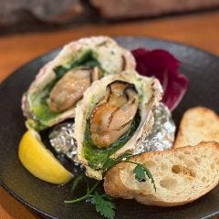 広島産牡蠣とほうれん草のガーリックバター焼き