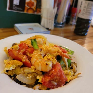 沖縄ソバと町中華食堂酒場& タコスと担々麺せんべろ酒場オロダン_沖縄料理+創作中華+琉球お鮨+2時間飲み放題コース