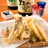 旬の素材の旨味を凝縮『地魚地野菜天ぷら盛り合わせ』