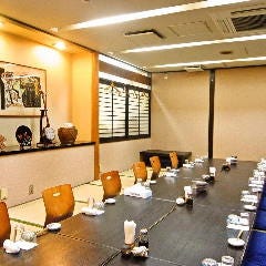 沖縄料理と海鮮居酒屋 平家亭 那覇松山_【2階 貸切:70～100名様】落ち着いた和空間で語らうひととき