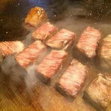 質の良いお肉を鉄板焼きで高級の状態でご提供します。