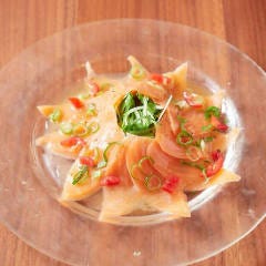 サーモンカルパッチョ