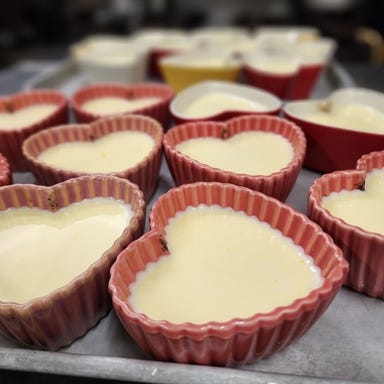 POTBELLY 中川_生地、ソース、スイーツ…全て手作り