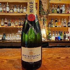 POTBELLY 中川_モエ・エ・シャンドン　ブリュット