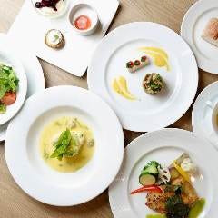 Cafe ＆ Brasserie Abeille（アベイユ）