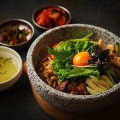 石焼ビビンバは白雲台が発祥！創業時からの看板メニュー！