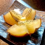 淡路島産玉ねぎの丸蒸し～トリュフバター～