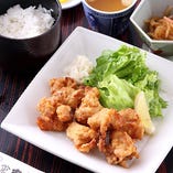 ボリュームたっぷり！宮城県産鶏の唐揚げ定食