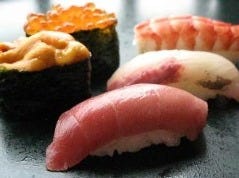 初日総本店