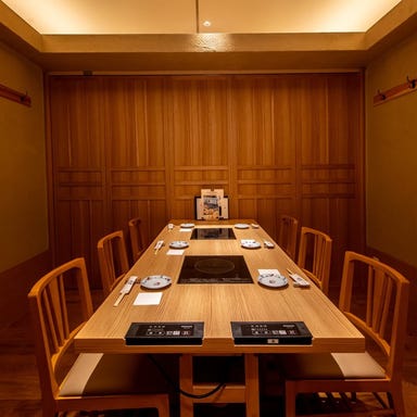 ä¹å·é
å Žã€ãã KITTE倧éªåº_ãå®å
šå宀ã6åæ§ãŸã§ã®æ¥åŸ
ã»äŒé£ã«ããããã®ããŒãã«åž