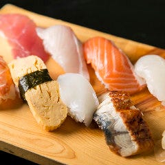 にぎり寿司盛り合わせ（8貫）