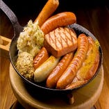 7kinds of German Sausage Dish
ドイツソーセージスペシャル盛り合わせ