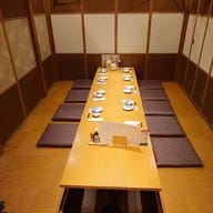 個室居酒屋 海鮮料理 さかなや道場 鶴見駅東口店_掘りごたつ個室8名様×4