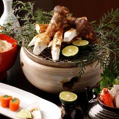松茸と季節料理 日本料理おかもと 