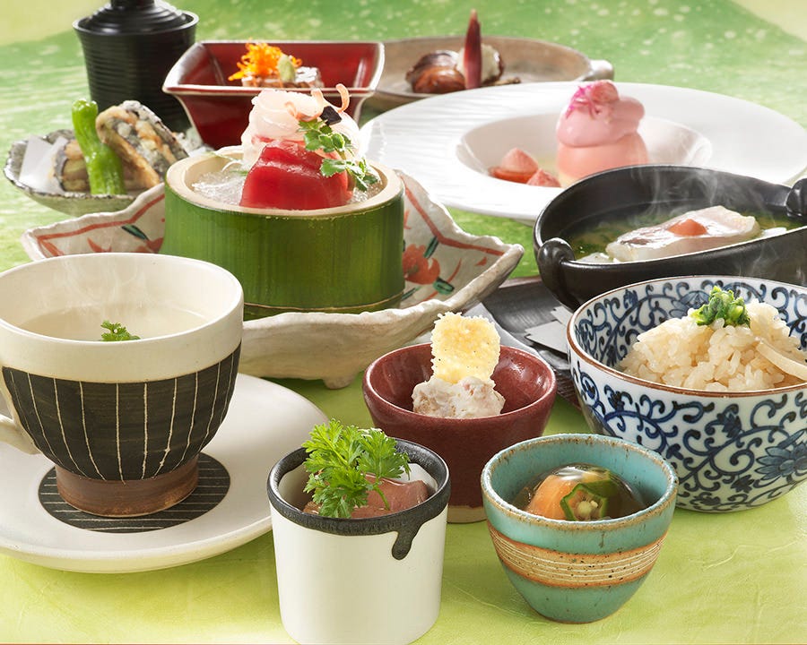 リーガロイヤルホテル 日本料理 なかのしま コース なみ花会席 ぐるなび