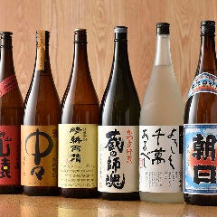 本場九州をはじめ新潟などから取り寄せた自慢の焼酎は全21種!