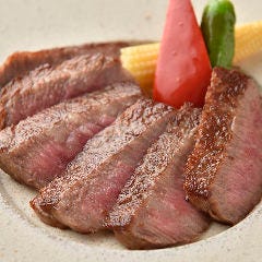 柔らかな肉質と肉本来の旨みを味わえる「最高級の和牛ステーキ」
