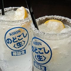 こだわりの特製レモンサワーは常連様に大好評です。