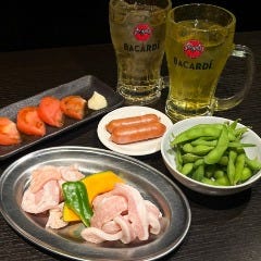 ランチも昼飲みもお得に楽しめる！