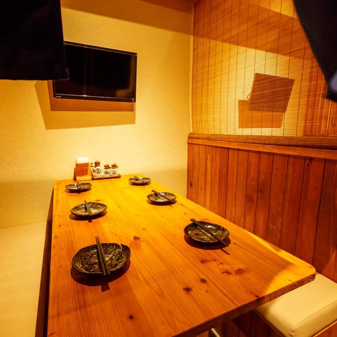 絶品和食と個室居酒屋 鳥作 日本橋三越前店 三越前 居酒屋 ぐるなび