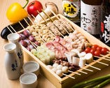 焼鳥の旨さを左右するタレは愛知県産のたまり醤油や黒糖・蜂蜜を使った仕上げた秘伝のタレ