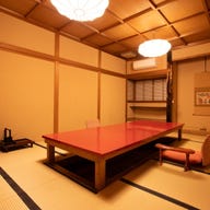 恵川_【2名様~8名様】~池~ 少人数でゆったりとお食事できる個室 カラオケ付