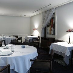 レヴェランス アール（reverence R） 