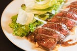 九州産牛肉のタリアータ〜柚子赤ワインソース〜