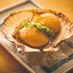 活ホタテ貝バター焼