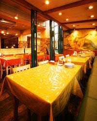 イタリアンレストラン アルフォルノ 伏見竹田 店内の画像
