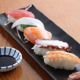 鮮魚はお造りだけでなく、お寿司でもご提供