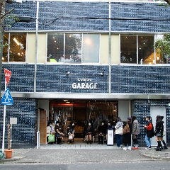 Callejera Stand Garage