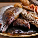 こだわりの鮮魚
北海道から直送の新鮮な鮮魚の数々！